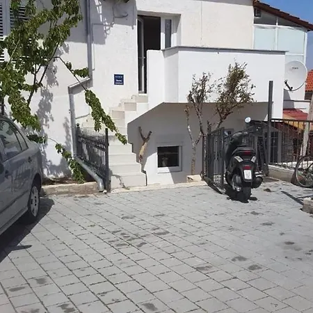 Apartment By The Sea - 14802 Sibenik